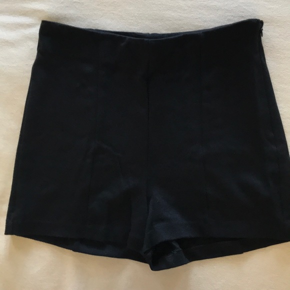 Express High waisted shorts - Picture 1 of 4